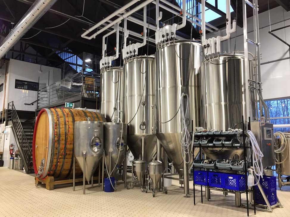 <b>7 PROBLEMS WITH BUILDING A MICROBREWERY</b>